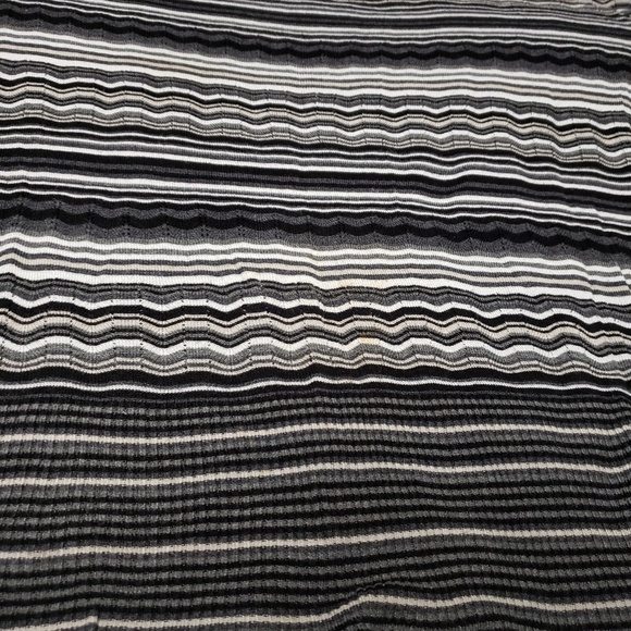 Short sleeve sweater - Picture 2 of 2